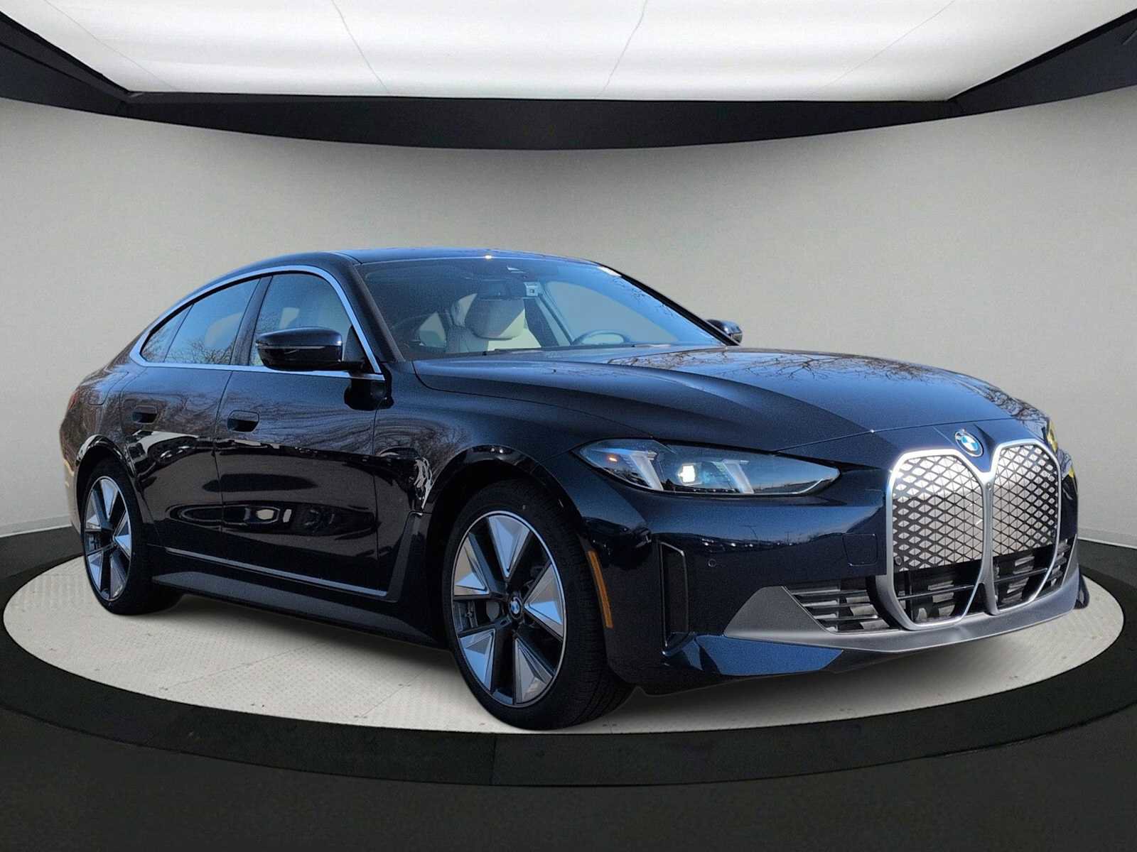 New 2026 BMW i4 xDrive40i w/ Premium Package image 2