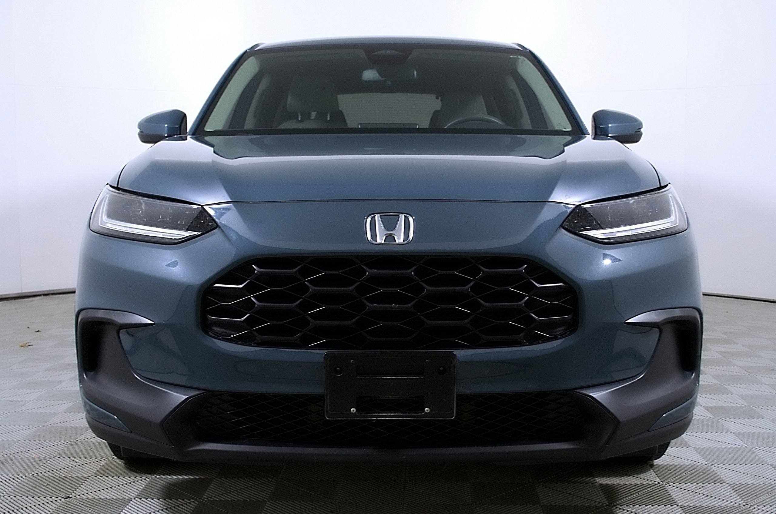 Used 2025 Honda HR-V LX image 5