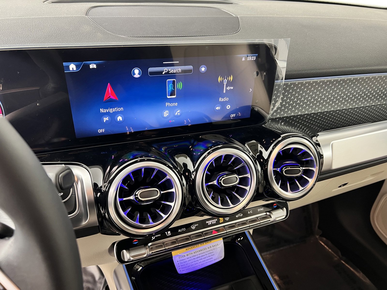 New 2025 Mercedes-Benz GLB 250 image 29