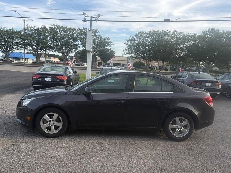 Used 2014 Chevrolet Cruze LT FWD image 4