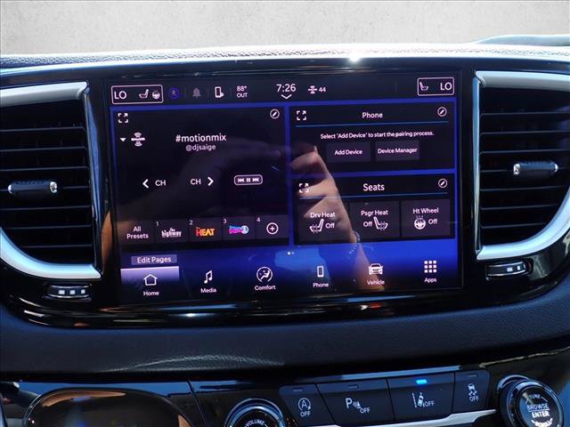 Used 2024 Chrysler Pacifica Touring-L FWD image 24