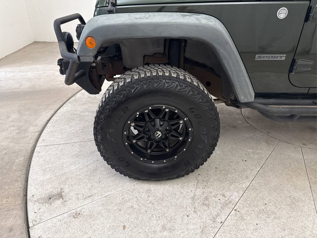 Used 2011 Jeep Wrangler Unlimited Sport image 15