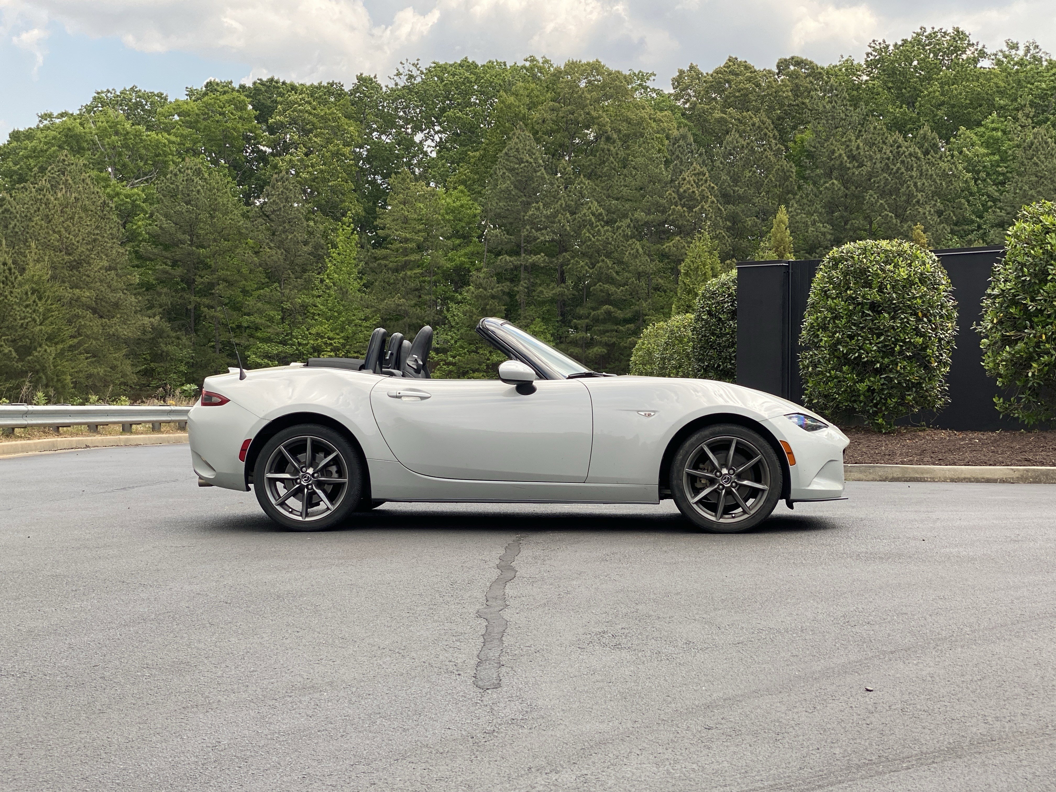 Used 2016 MAZDA MX-5 Miata Grand Touring RWD image 5