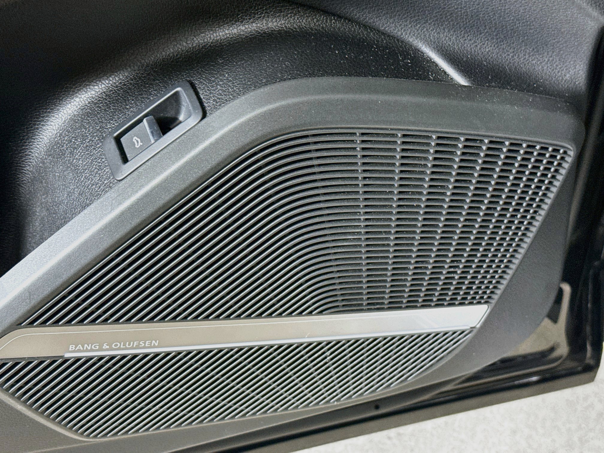 Used 2023 Audi SQ5 Premium Plus AWD/4WD image 22