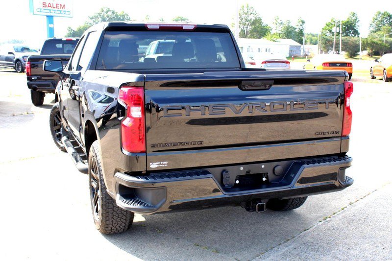 Used 2024 Chevrolet Silverado 1500 Custom w/ Turbomax Blackout Package AWD/4WD image 5