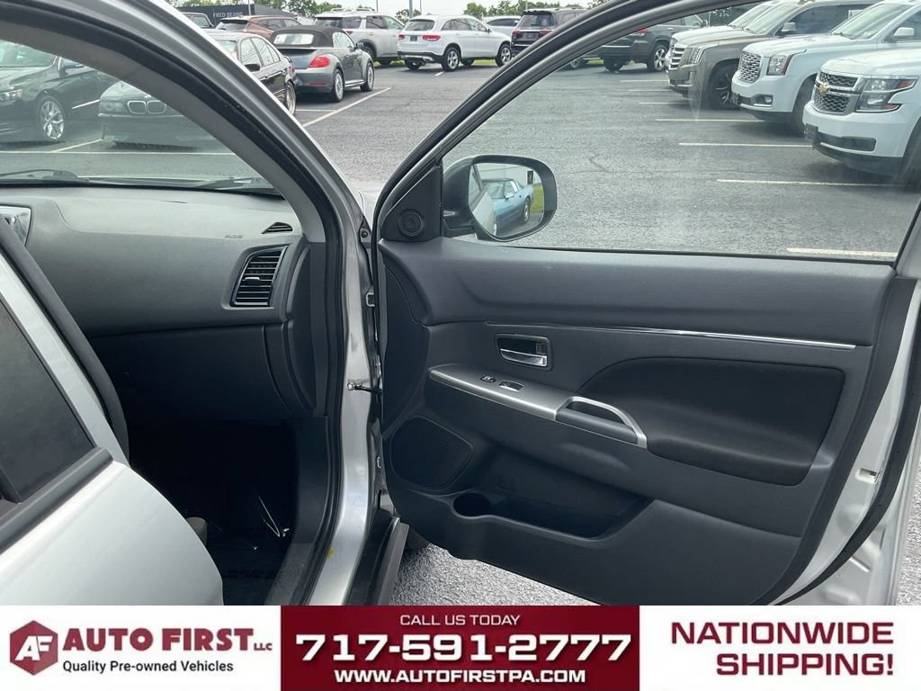 Used 2020 Mitsubishi Outlander Sport SE FWD image 11