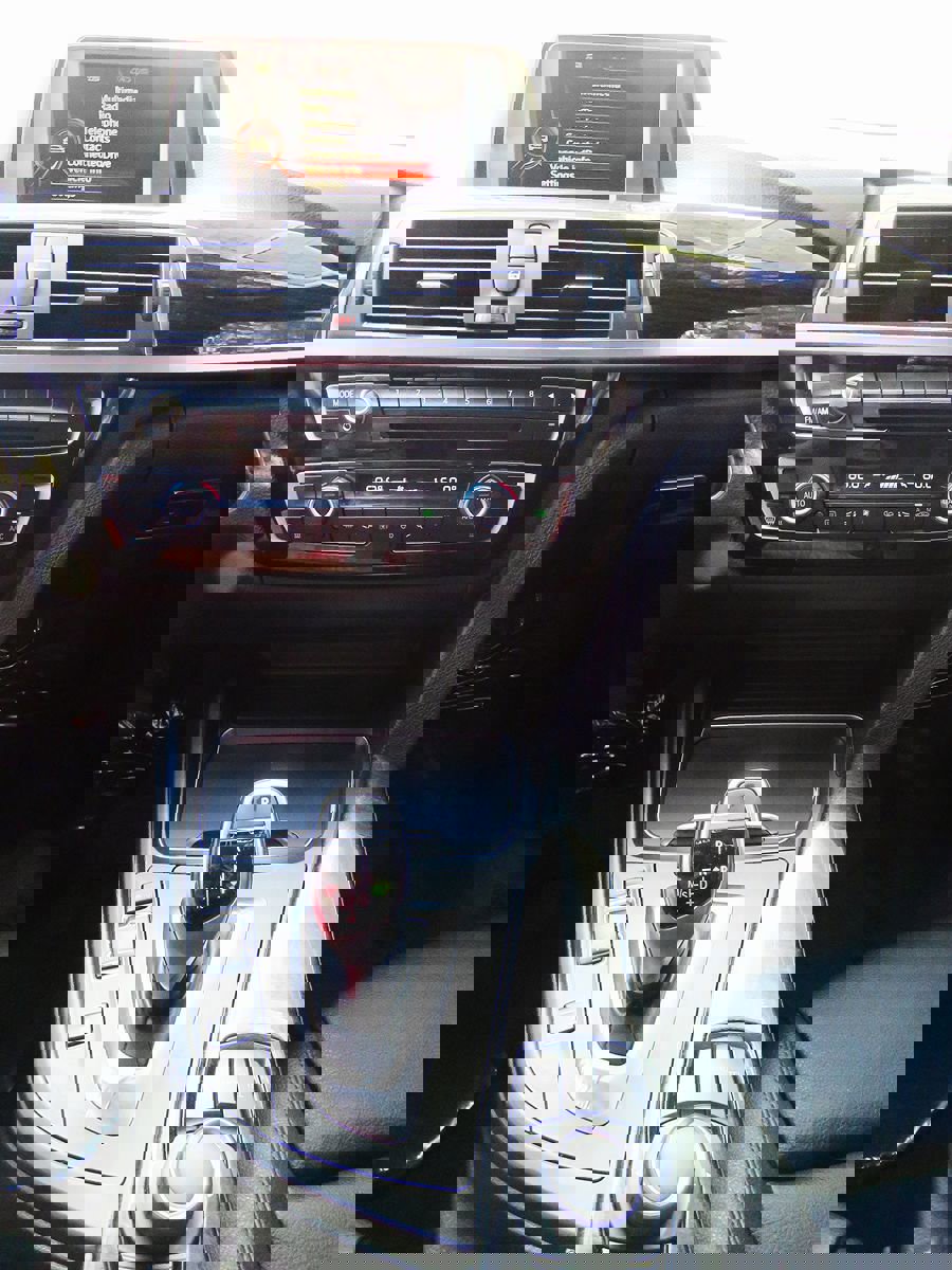 Used 2016 BMW 328i Sedan image 24