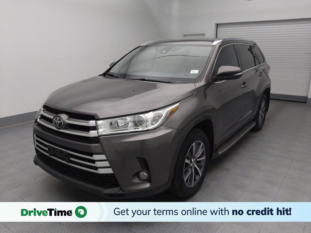 Used 2019 Toyota Highlander XLE FWD image 1