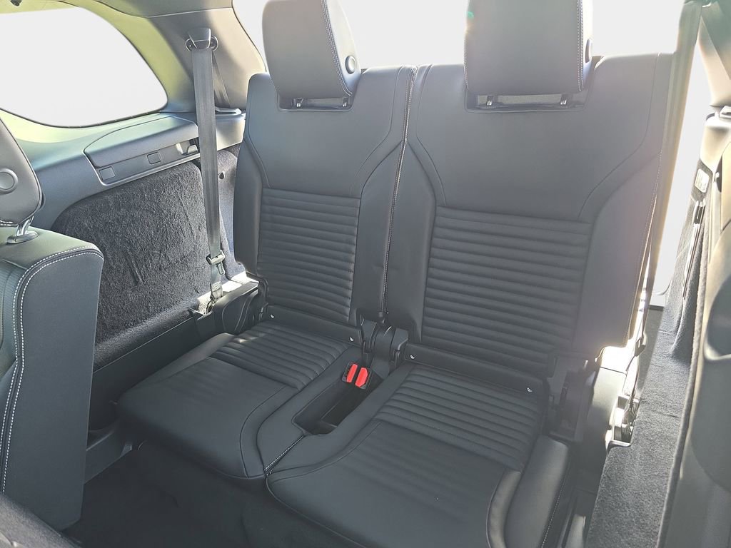 New 2026 Land Rover Discovery S AWD/4WD image 12