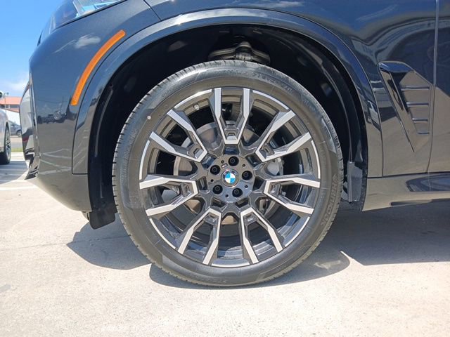 New 2026 BMW X5 xDrive40i w/ M Sport Package AWD/4WD image 5