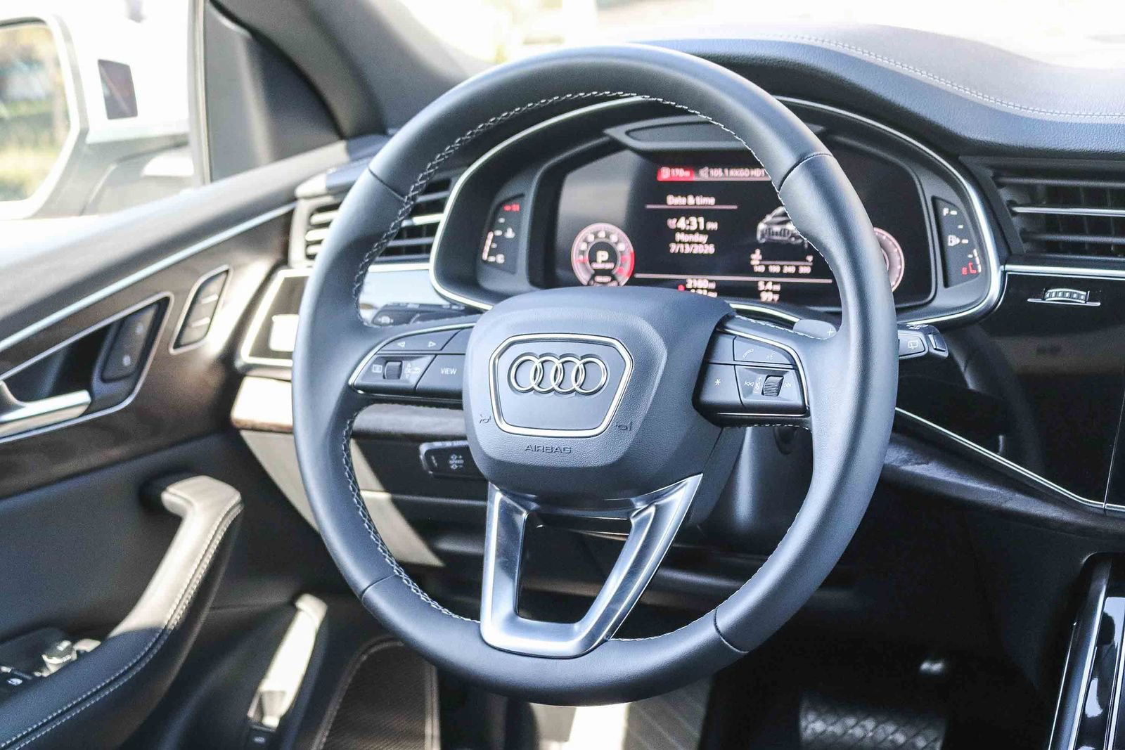 Used 2023 Audi Q8 Premium Plus AWD/4WD image 15