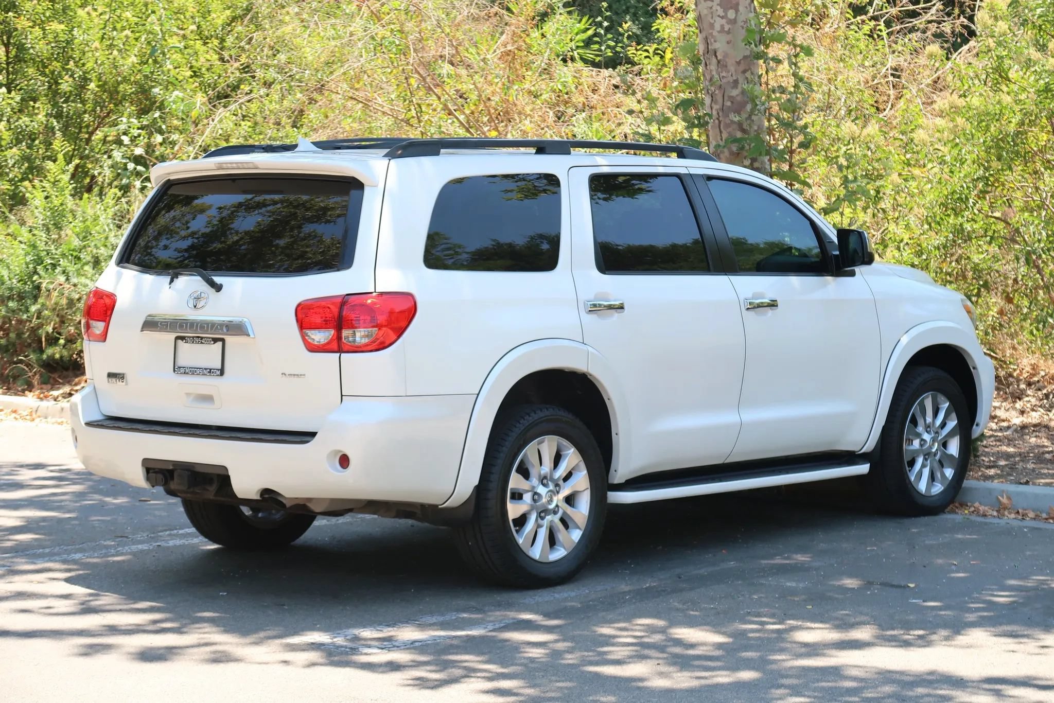 Used 2016 Toyota Sequoia Platinum RWD image 8