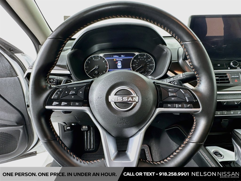 Certified 2025 Nissan Altima 2.5 SR w/ SR Premium Package FWD image 11
