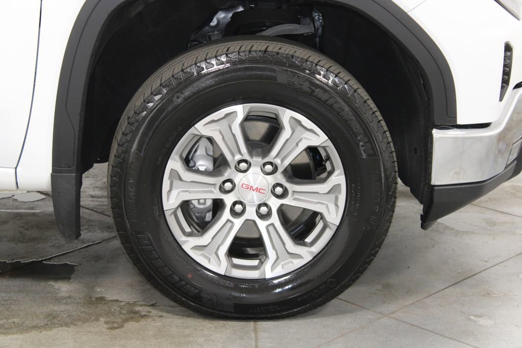 Used 2025 GMC Sierra 1500 SLT AWD/4WD image 13