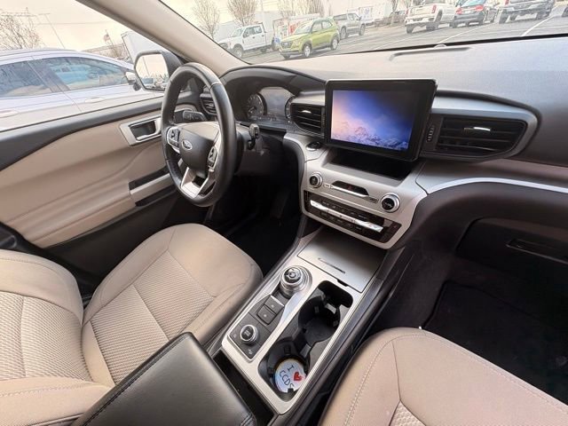 Used 2022 Ford Explorer XLT w/ Class IV Trailer Tow Package image 19