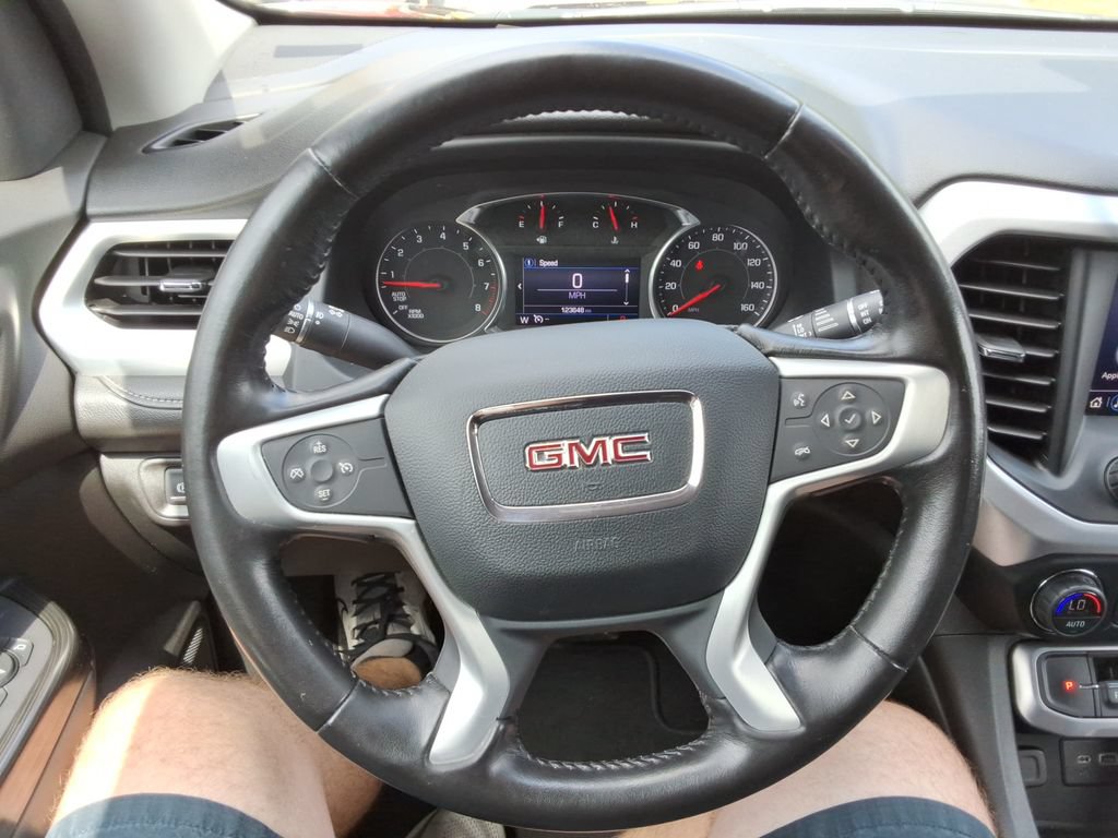 Certified 2020 GMC Acadia SLT FWD image 25