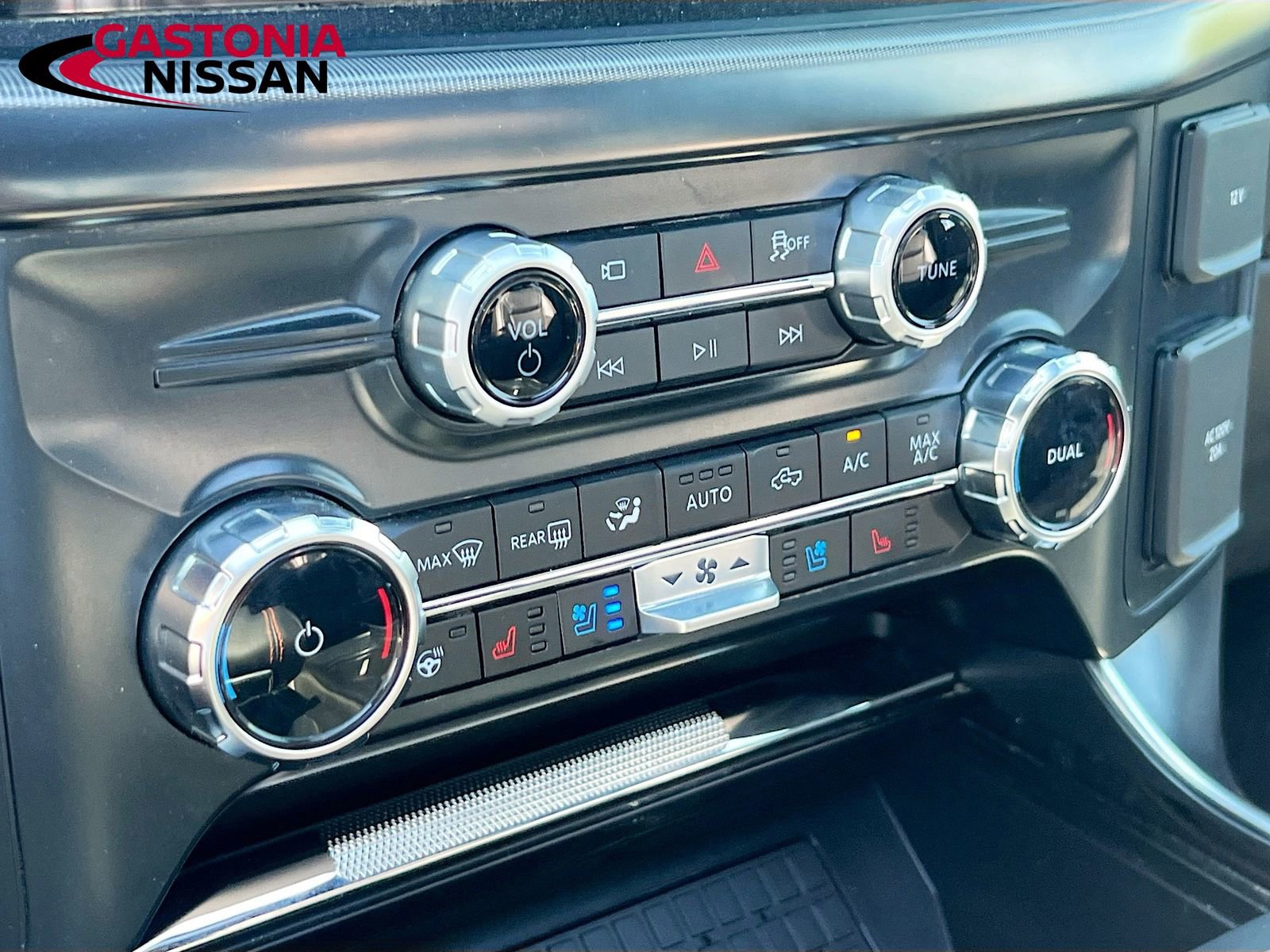 Used 2025 Ford F150 Raptor image 21