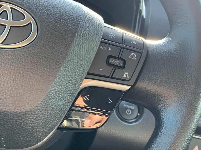 Used 2026 Toyota Camry LE FWD image 23