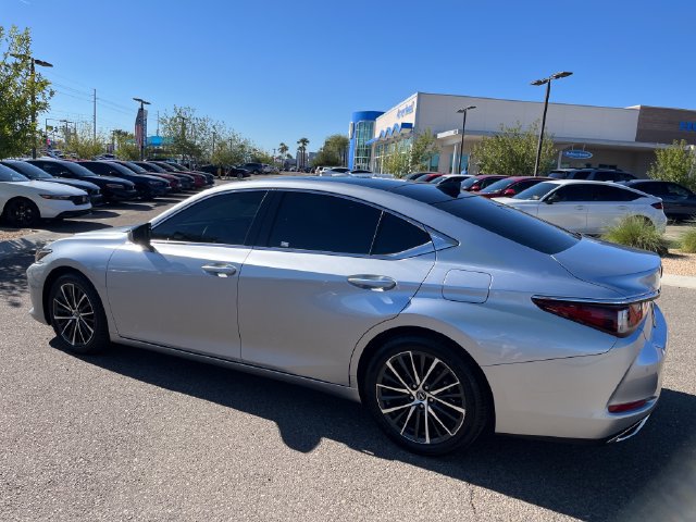 Used 2025 Lexus ES 350 w/ Premium Package FWD image 18