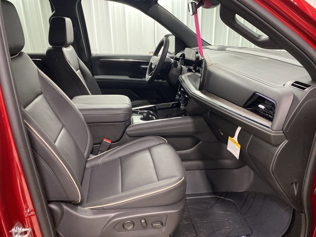 New 2026 Chevrolet Suburban Premier w/ Sun And Tow Package image 25