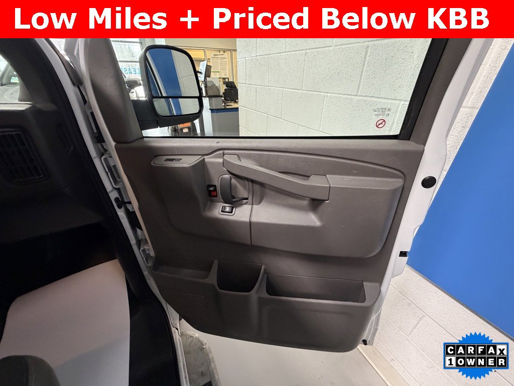 Used 2024 GMC Savana 2500 Work Van 3D Cargo Van w/ Driver Convenience Package image 19