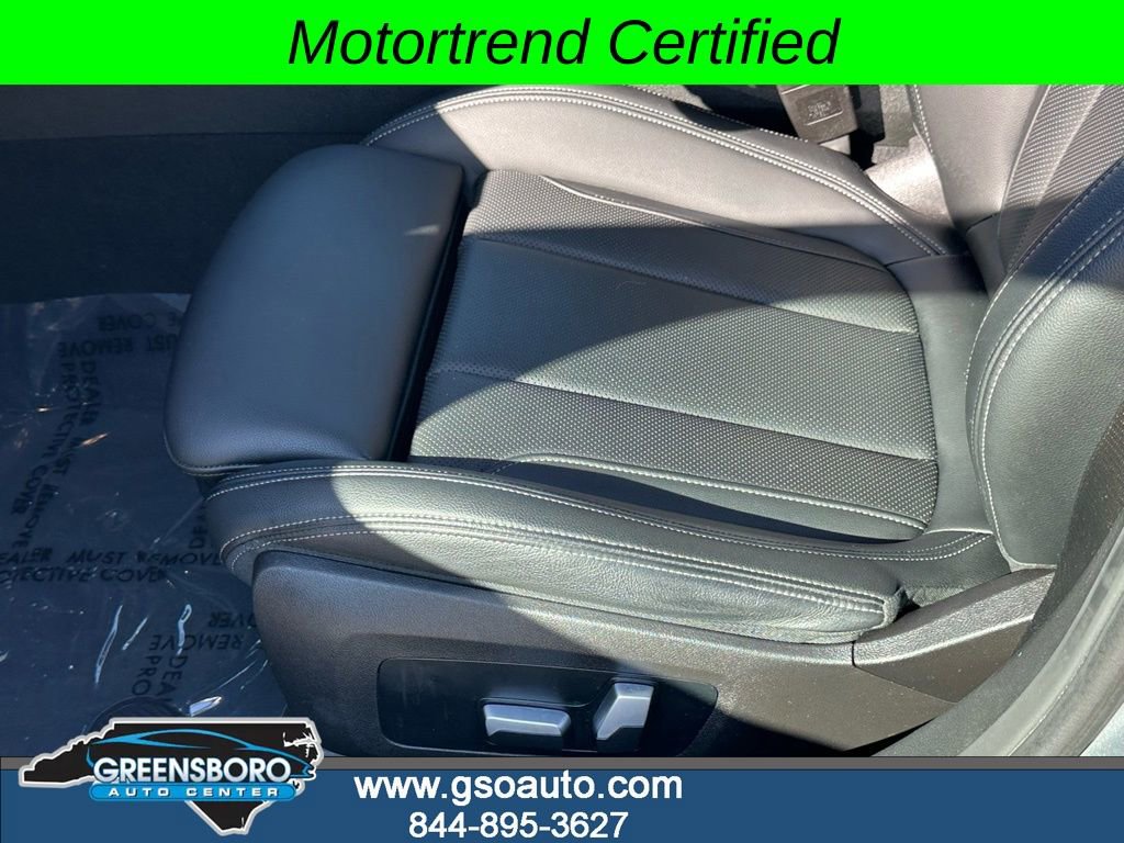 Used 2023 BMW 330i Sedan w/ Driving Assistance Package image 14