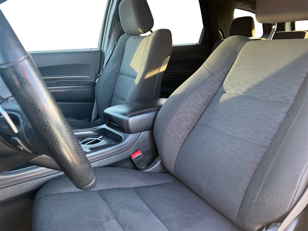 Used 2023 Dodge Durango GT image 9