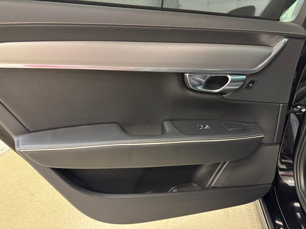 Used 2022 Volvo S90 B6 R-Design w/ Advanced Package image 15