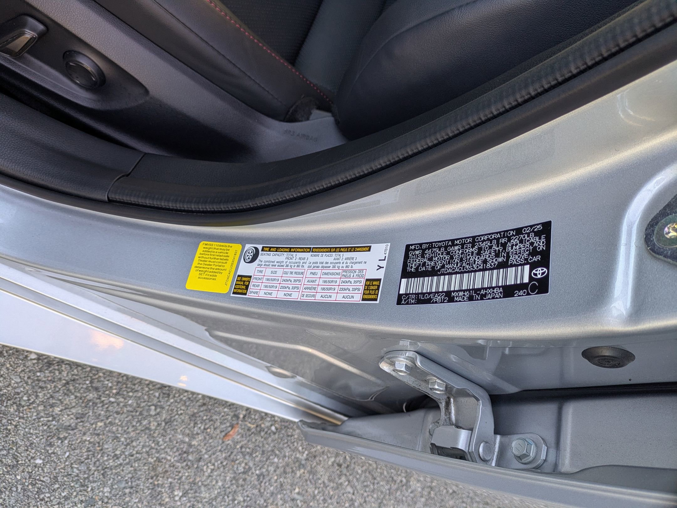 Used 2025 Toyota Prius Plug-In Hybrid image 42