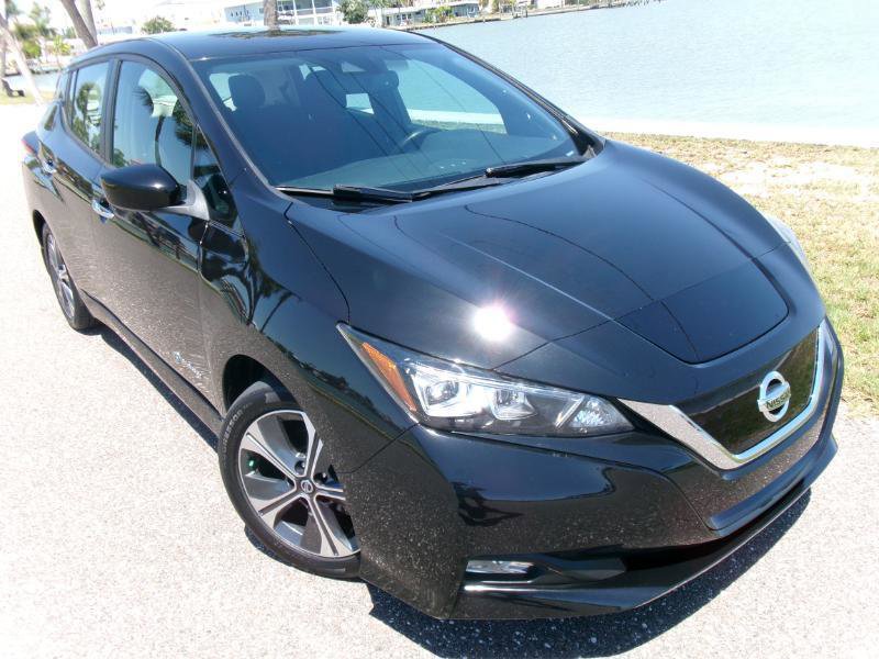Used 2018 Nissan Leaf SV w/ SV Technology Package FWD image 14