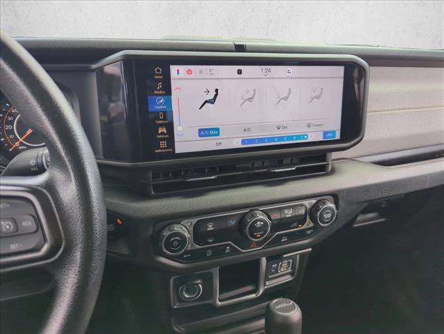 Used 2024 Jeep Gladiator Sport image 14