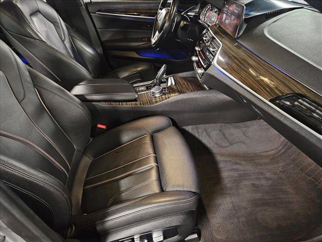 Used 2019 BMW 530i xDrive 530i xDrive image 22