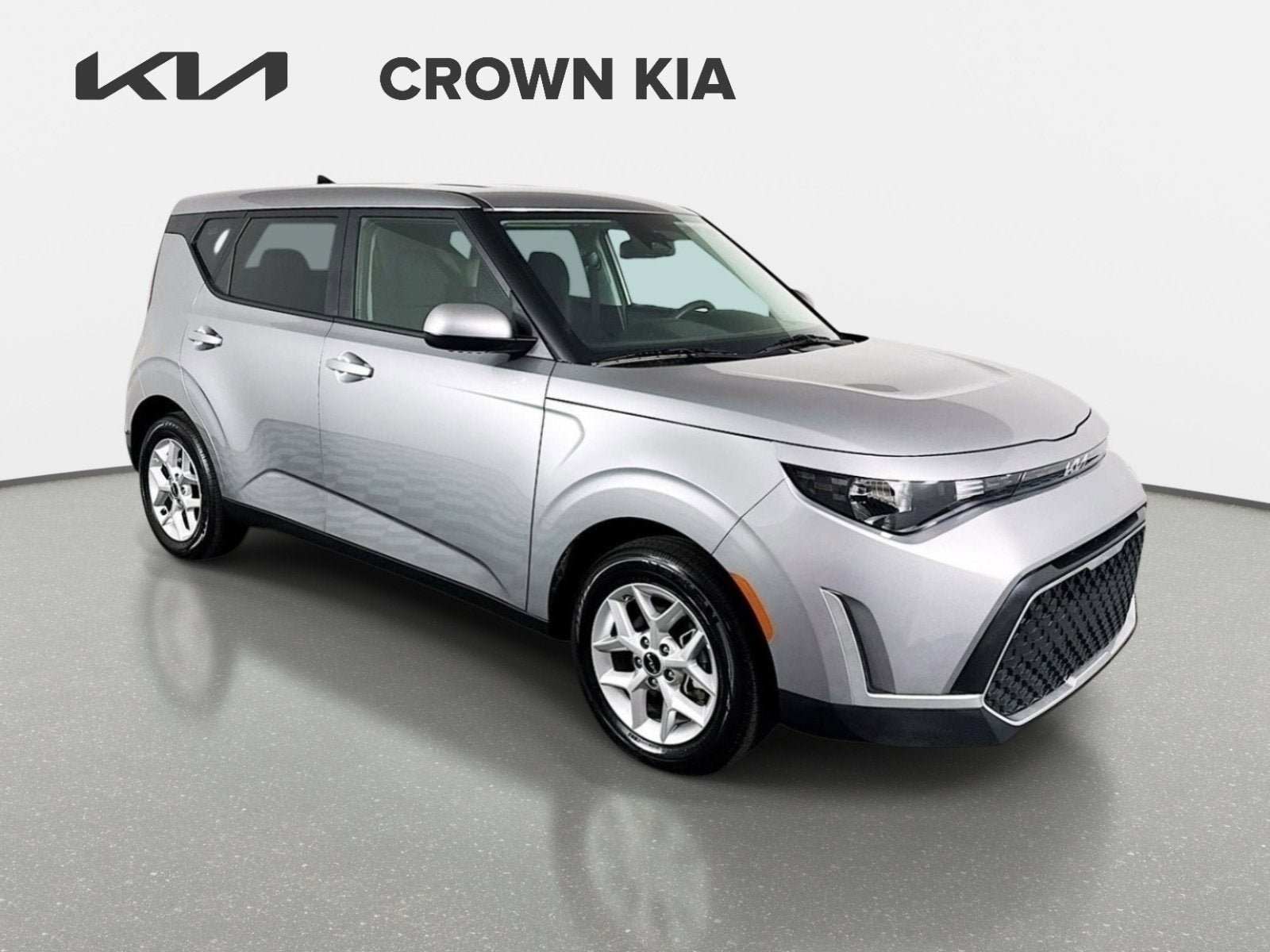 Certified 2025 Kia Soul LX w/ LX Technology Package FWD image 3
