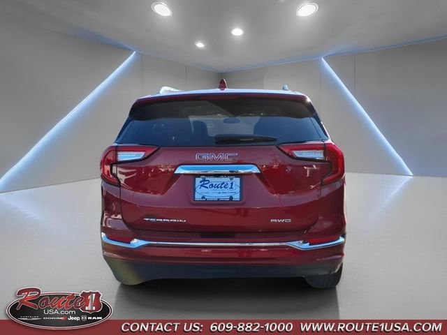 Used 2024 GMC Terrain Denali w/ Denali Premium Package image 7