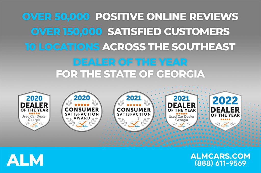 Used 2024 Nissan Versa SR w/ Trunk Package image 14