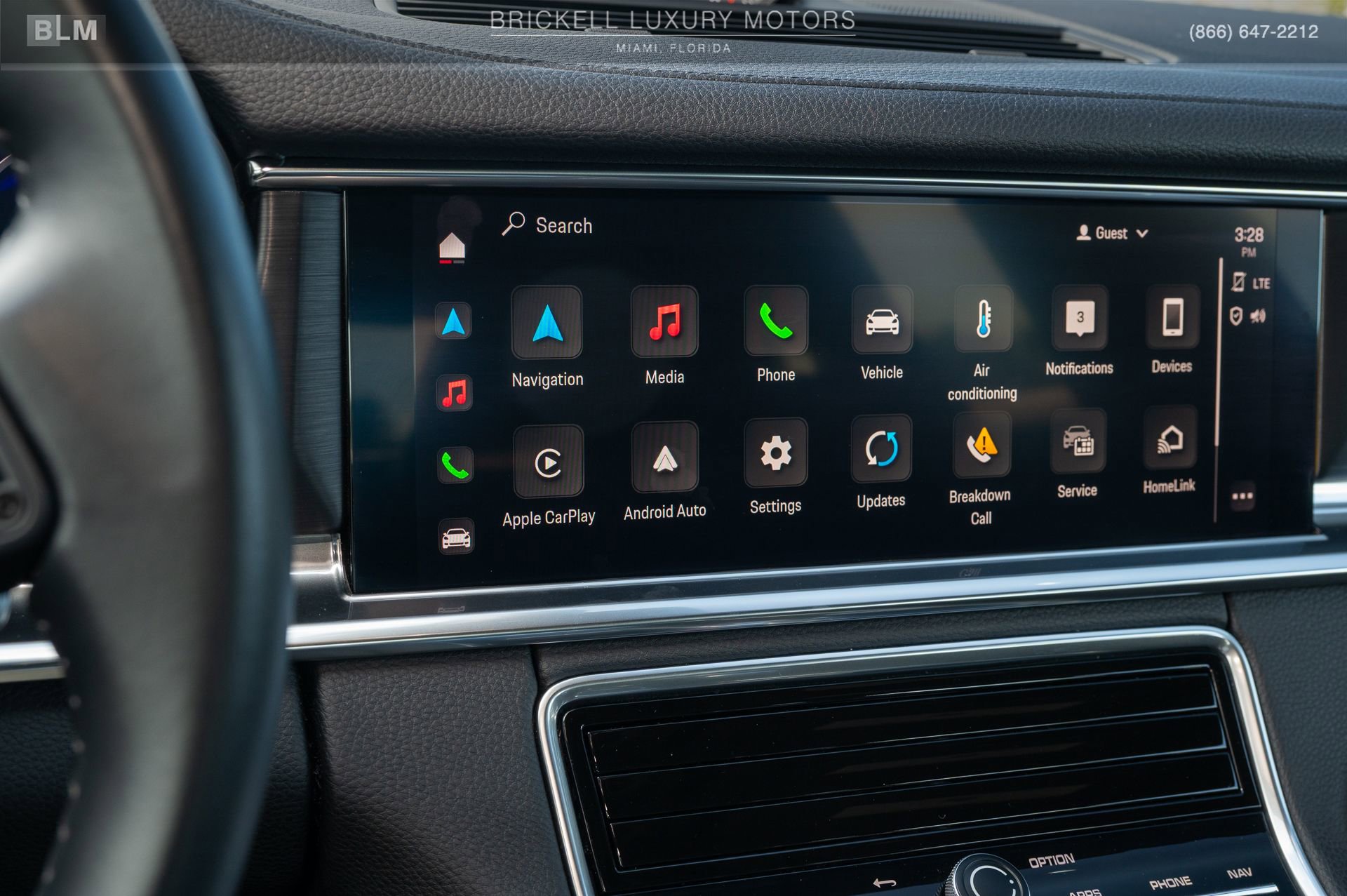 Used 2022 Porsche Panamera 4 Platinum Edition image 31