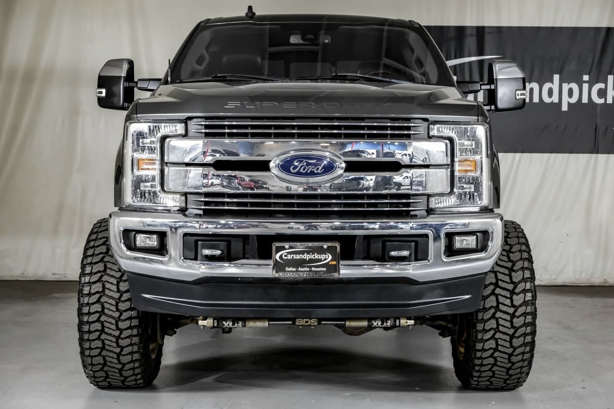 Used 2019 Ford F250 Lariat w/ Lariat Ultimate Package AWD/4WD image 3