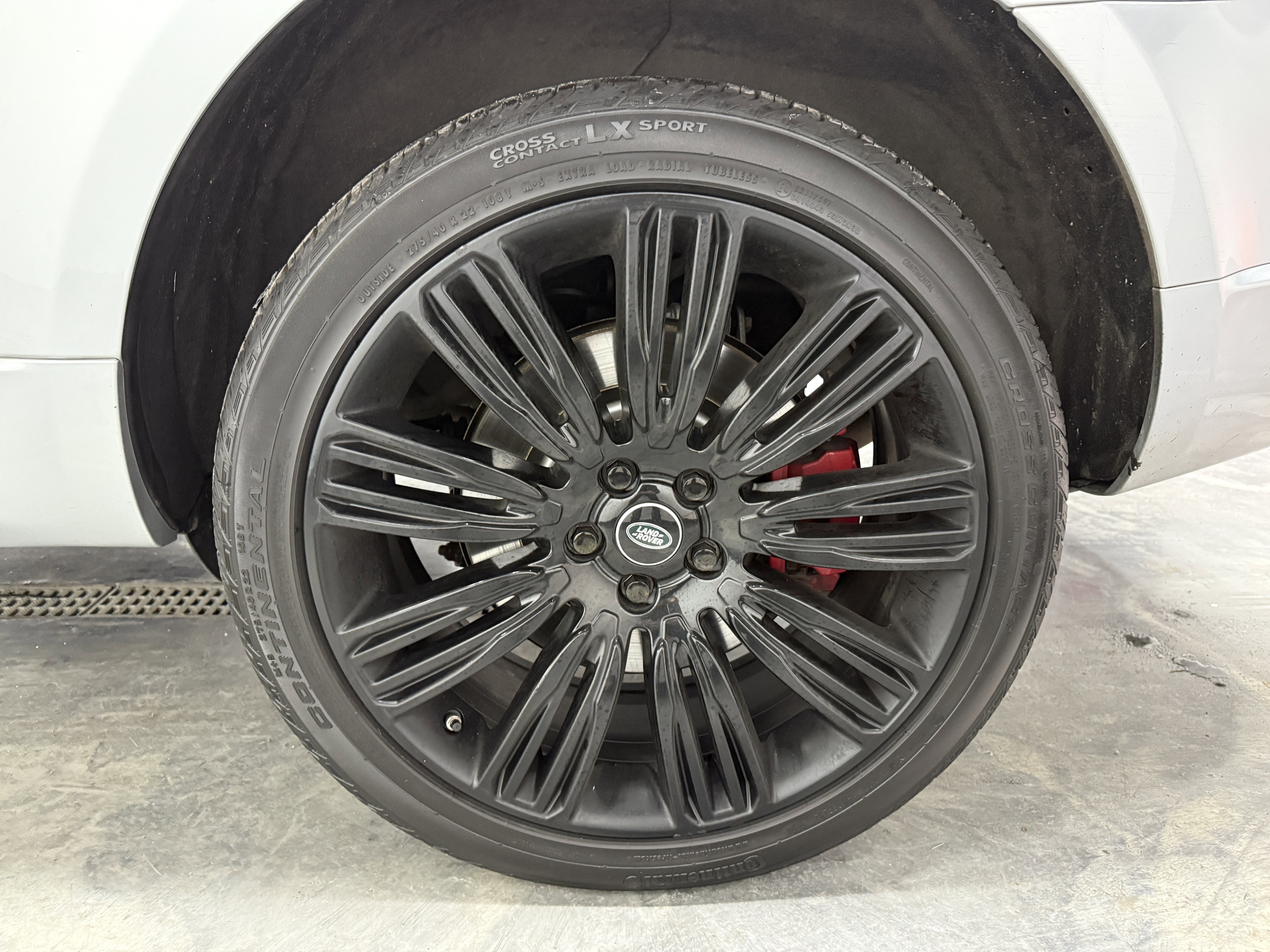 Used 2018 Land Rover Range Rover Sport HSE Dynamic image 28