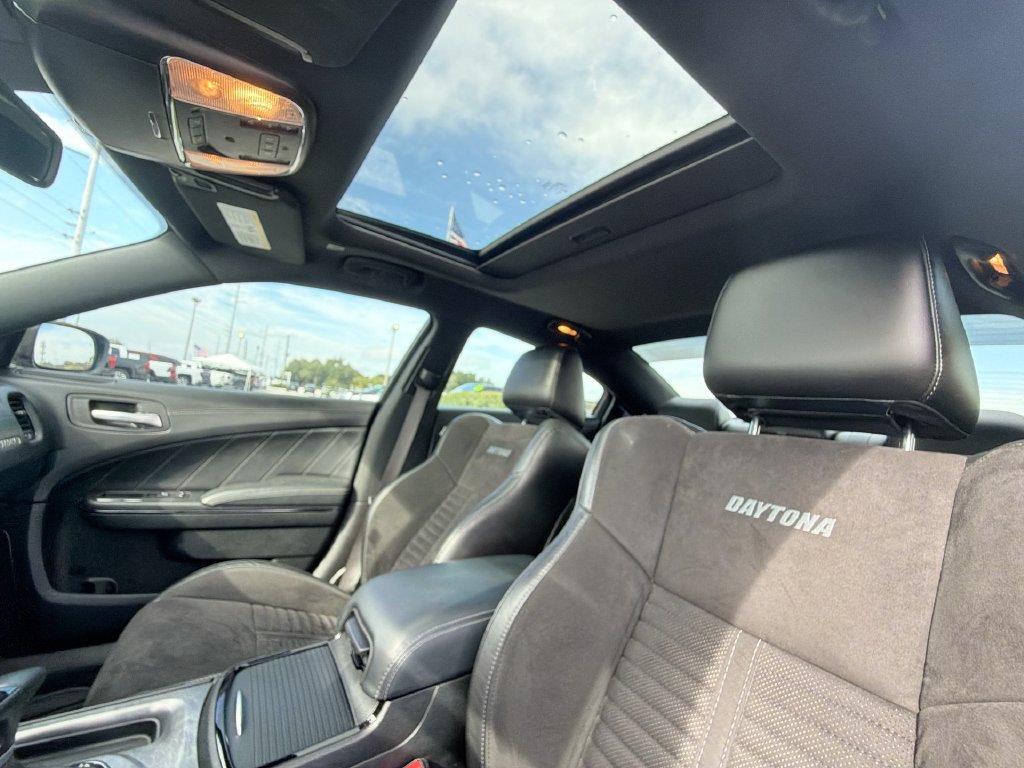 Used 2023 Dodge Charger R/T w/ Daytona Edition Group RWD image 25