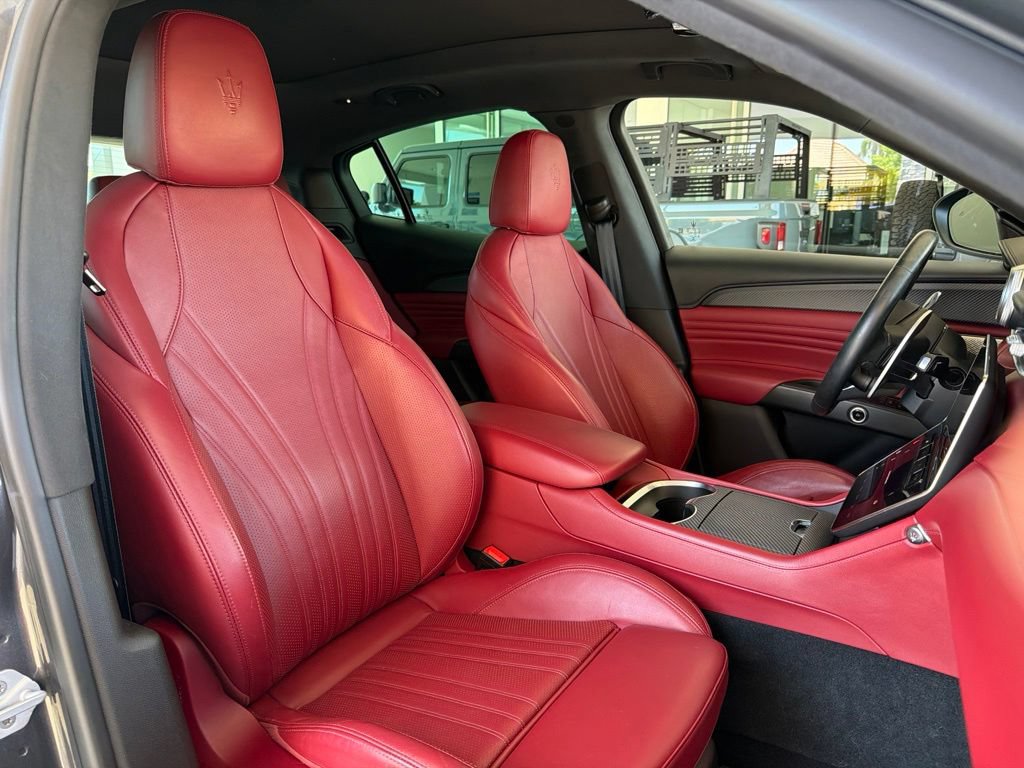 Certified 2023 Maserati Grecale Modena AWD/4WD image 17