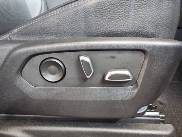 Used 2022 GMC Yukon XL Denali image 32