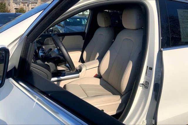 Used 2025 Mercedes-Benz GLA 250 4MATIC image 6