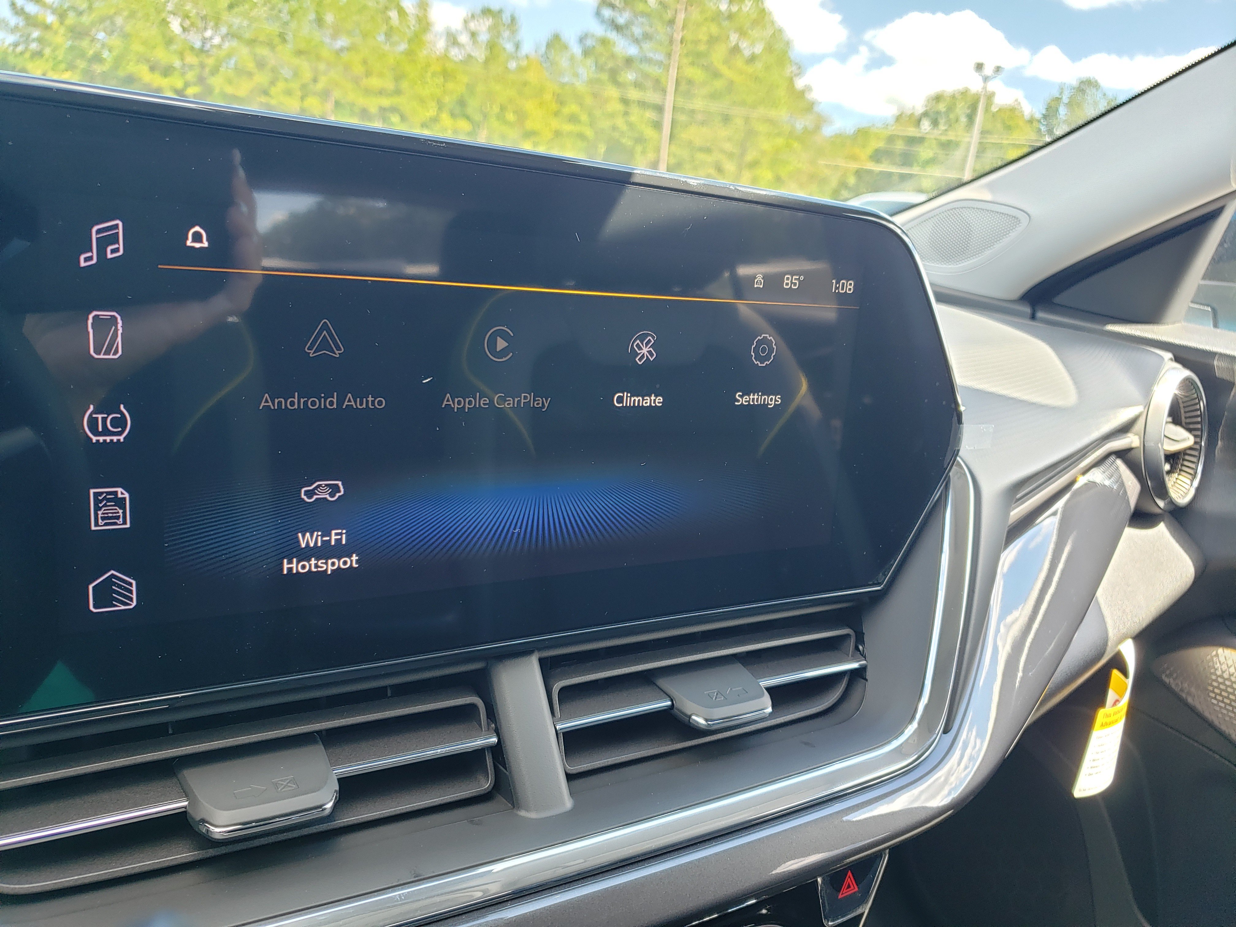 New 2026 Chevrolet Trax ACTIV w/ Sunroof Package FWD image 25