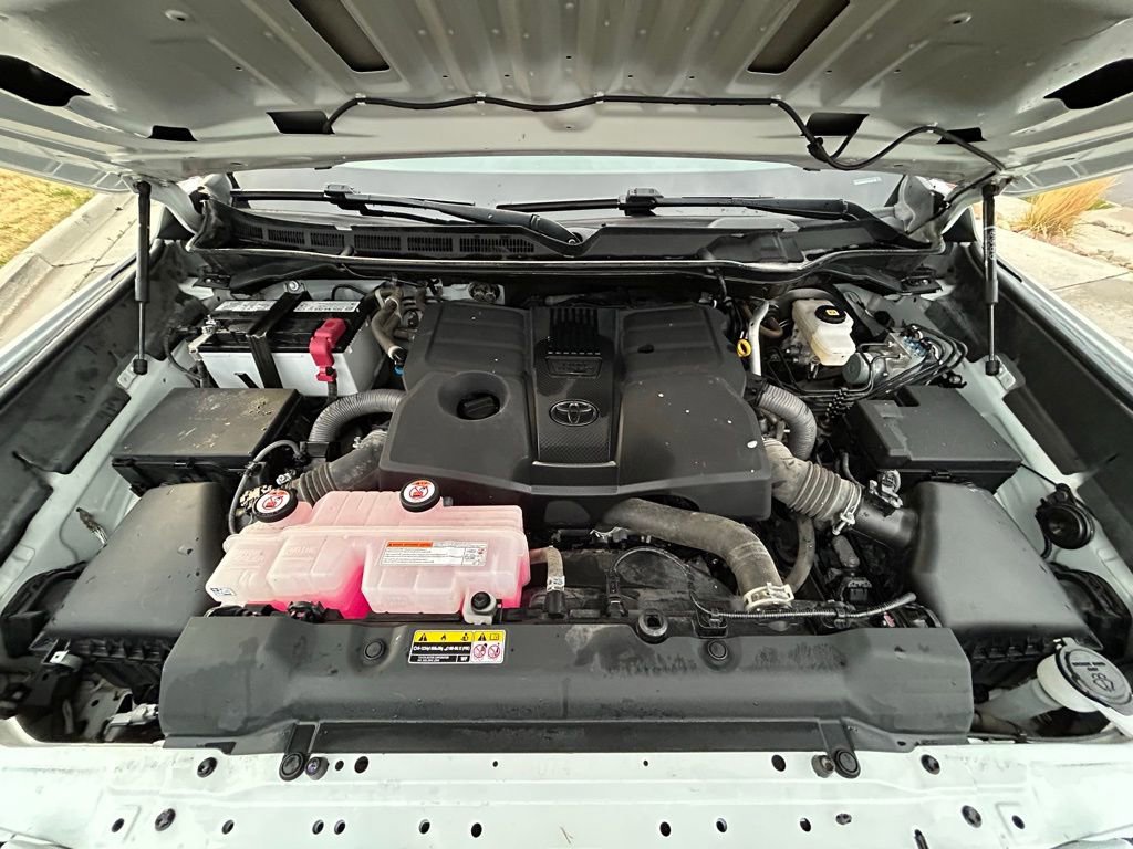 Used 2023 Toyota Tundra SR5 AWD/4WD image 31