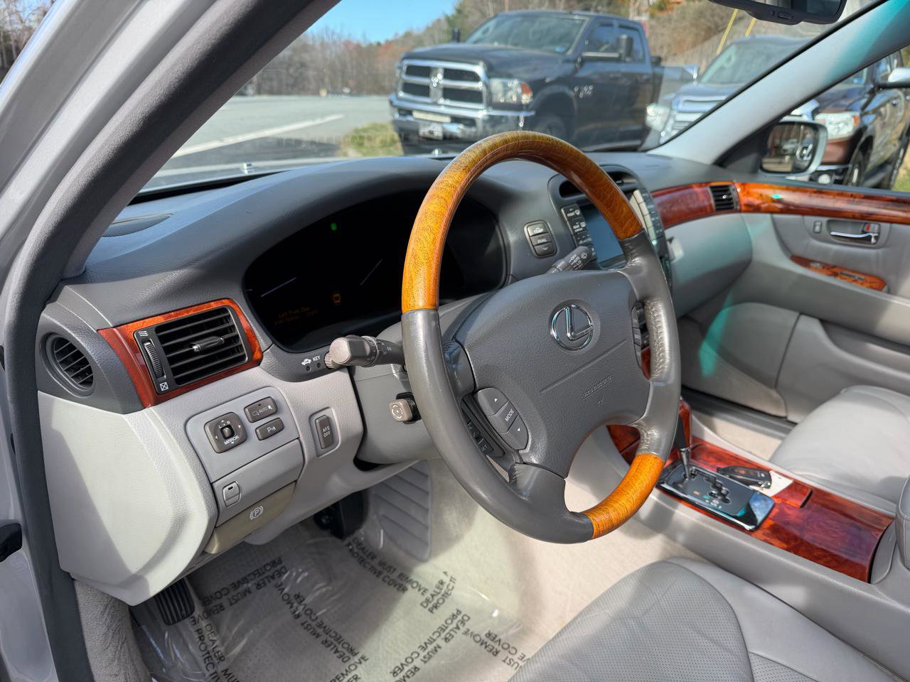 Used 2006 Lexus LS 430 image 12