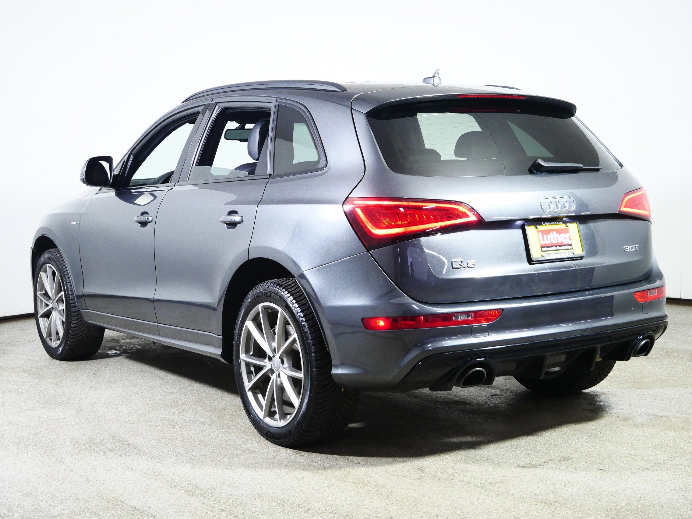 Used 2016 Audi Q5 3.0T Premium Plus w/ Technology Package image 5