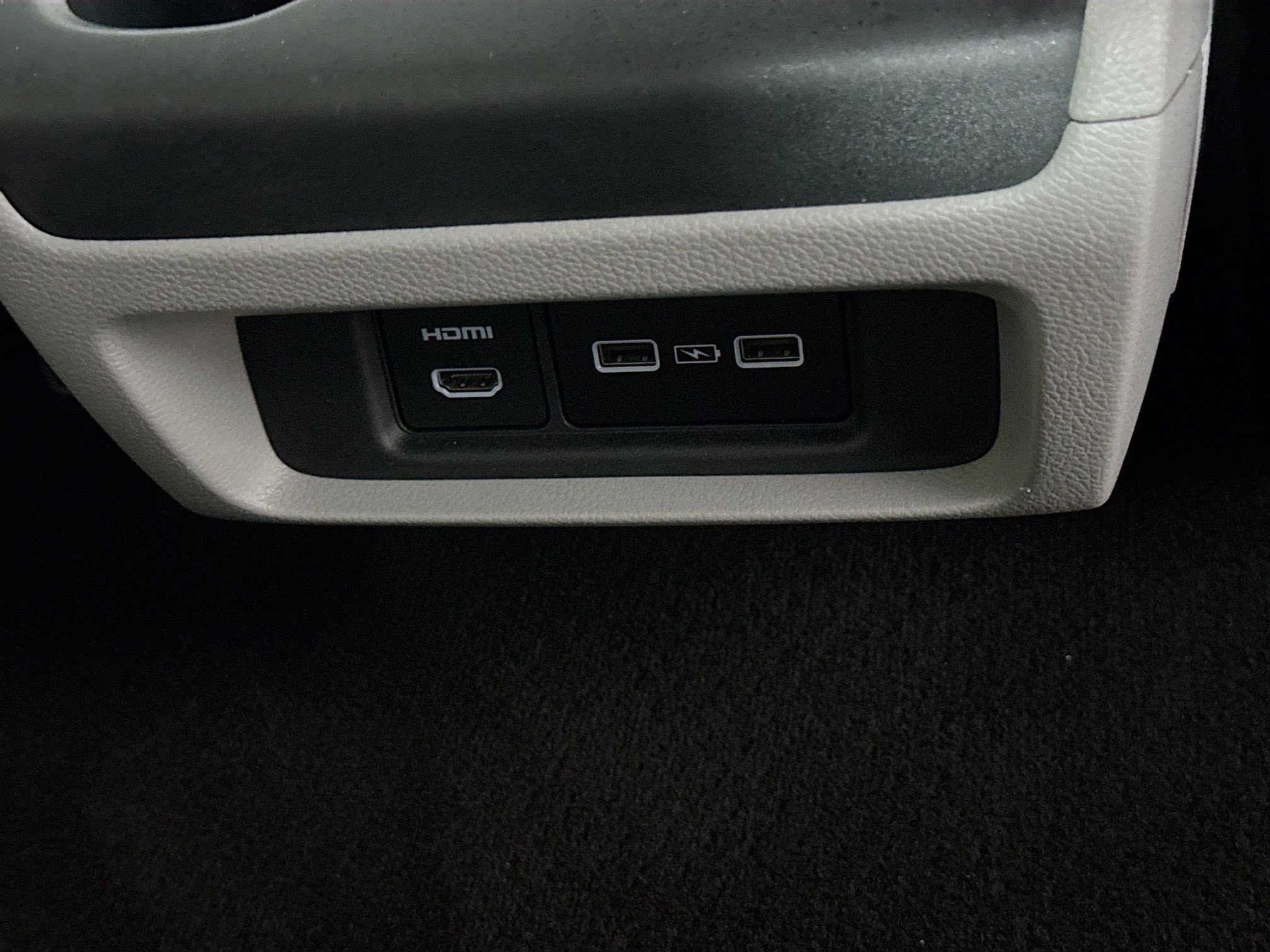 Used 2023 Honda Odyssey Elite image 41