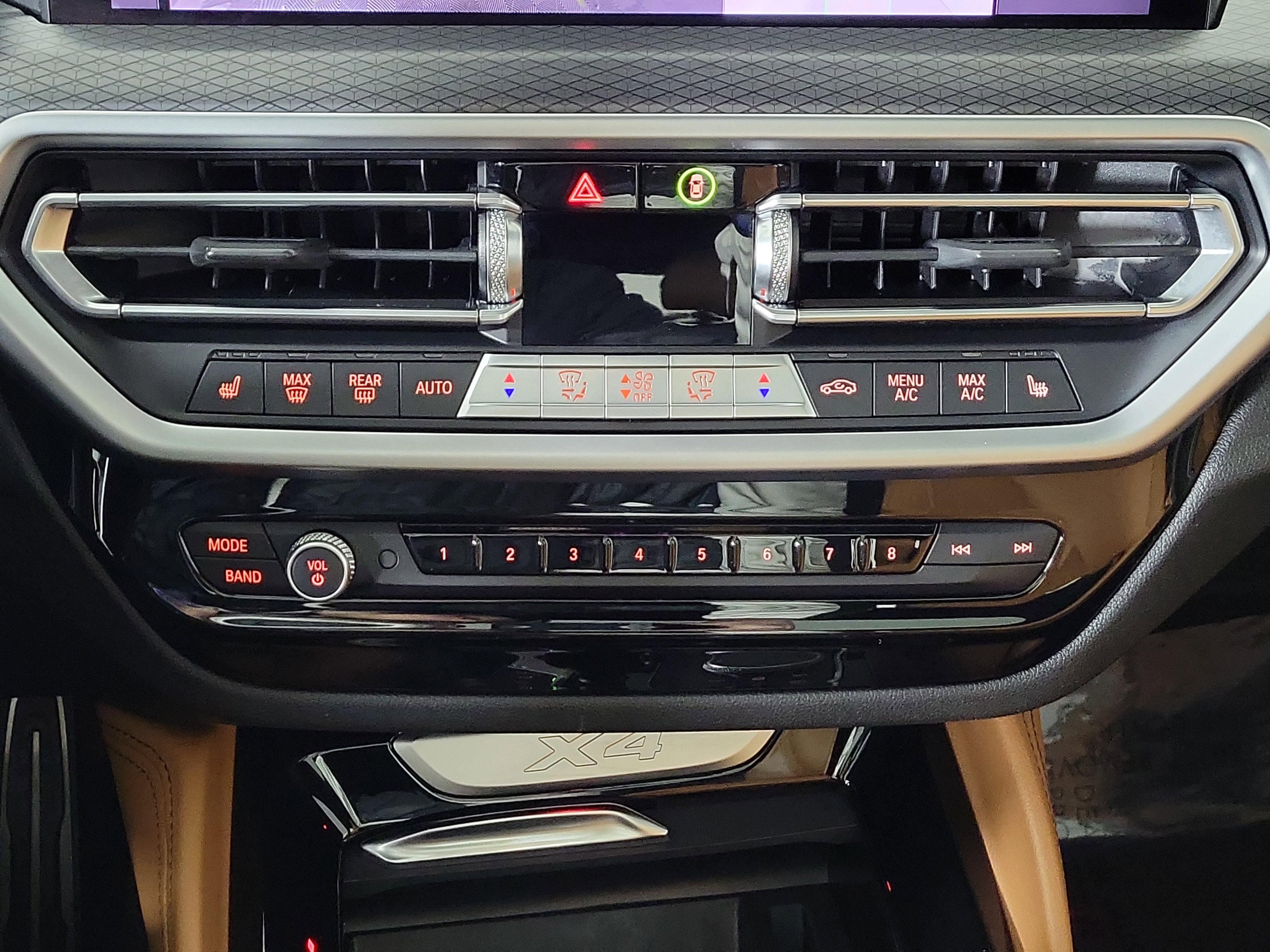 Used 2022 BMW X4 xDrive30i w/ M Sport Package image 21