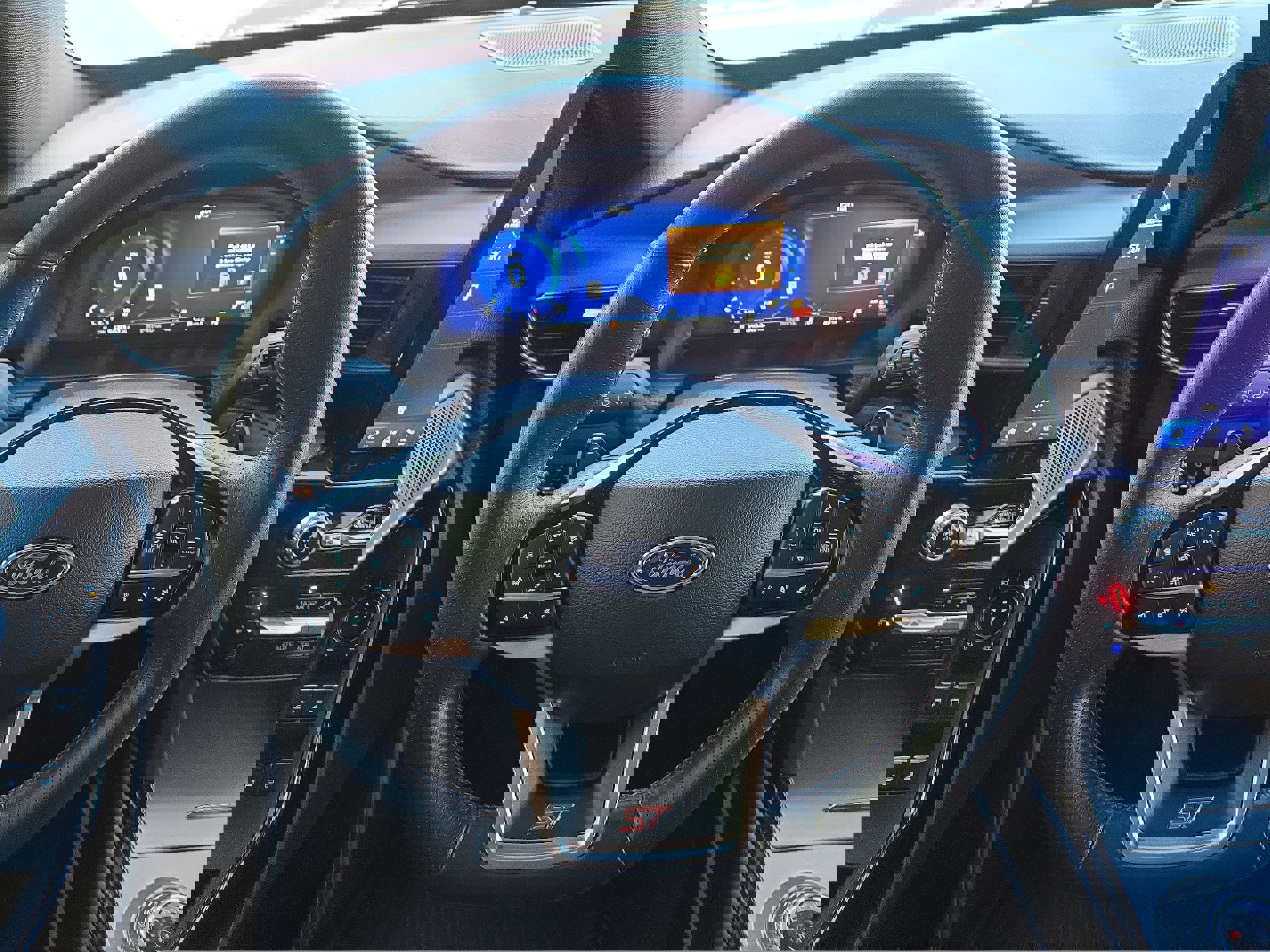 Used 2023 Ford Explorer ST w/ Equipment Group 401A image 31