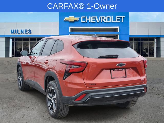 Certified 2024 Chevrolet Trax RS w/ Sunroof Package FWD image 3
